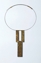 Halsschmuck, 2002. Gold, Silber, Edelstahl, H 14 cm